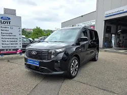 Schwarz Neu 2025 Ford Tourneo Courier Titanium Van / Kleinbus | 28.490 € (Fairer Preis)