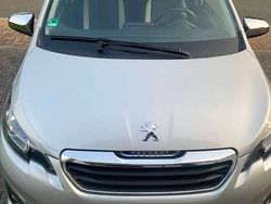 Grau Gebraucht 2016 Peugeot 108 Allure Kleinwagen | 9.300 € (Etwas zu teuer)