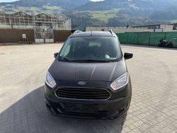 Schwarz Gebraucht 2015 Ford Tourneo Courier Titanium Van / Kleinbus | 3.600 € (Superpreis)
