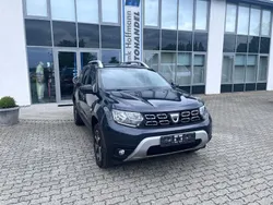 Grau Gebraucht 2020 Dacia Duster Celebration SUV | 15.950 € (Fairer Preis)