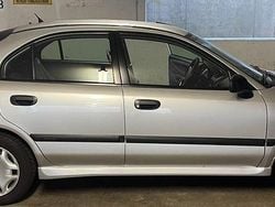 Silber Gebraucht 2002 Mitsubishi Carisma Limousine | 2.000 € (Etwas zu teuer)