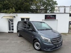 Grau Gebraucht 2016 Mercedes Vito Van / Kleinbus | 13.923 €