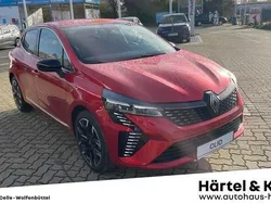 Dezirrot metallic (rot) (rot) Gebraucht 2025 Renault Clio V Techno Limousine | 20.990 € (Etwas zu teuer)