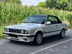 Weiß Gebraucht 1991 BMW 318 Cabriolet Cabrio | 9.450 €