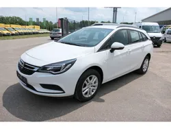 Weiss Gebraucht 2019 Opel Astra Edition Kombi | 10.899 € (Fairer Preis)