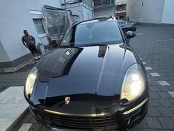 Schwarz Gebraucht 2015 Porsche Macan S SUV | 25.000 €