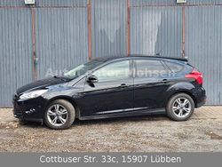 Schwarz Gebraucht 2014 Ford Focus SYNC Edition Limousine | 5.499 € (Fairer Preis)