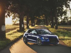 Blau Gebraucht 2017 Audi S1 Sportback Sport Kleinwagen | 24.999 € (Teuer)