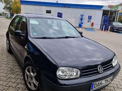 Blau Gebraucht 1999 VW Golf IV Basis Limousine | 2.700 € (Fairer Preis)