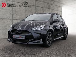 Schwarz Gebraucht 2020 Toyota Yaris Hybrid Club Limousine | 18.680 € (Fairer Preis)