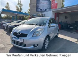 Silber Gebraucht 2008 Toyota Yaris Travel Limousine | 3.499 € (Guter Preis)