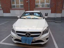 Weiß Gebraucht 2015 Mercedes CLA200 Coupé | 13.500 € (Guter Preis)