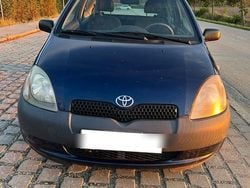 Blau Gebraucht 2002 Toyota Yaris Kleinwagen | 600 € (Superpreis)