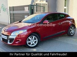 Rot Gebraucht 2010 Renault Mégane Coupé Coupé | 4.000 € (Fairer Preis)