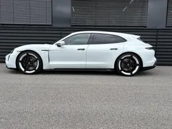 Carraraweiß Gebraucht 2023 Porsche Taycan GTS Sport Turismo Limousine | 79.800 € (Superpreis)