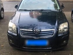 Blau Gebraucht 2007 Toyota Avensis Kombi | 3.500 €