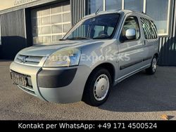 Grau Gebraucht 2004 Citroën Berlingo Van / Kleinbus | 2.990 € (Fairer Preis)