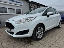Weiß Gebraucht 2016 Ford Fiesta Trend Kleinwagen | 5.899 € (Fairer Preis)