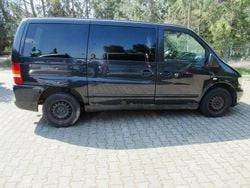 Schwarz Gebraucht 2003 Mercedes Vito Van / Kleinbus | 1.499 €