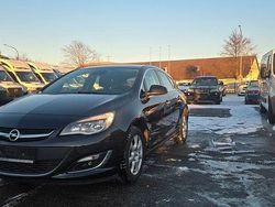 Grau Gebraucht 2013 Opel Astra Innovation Limousine | 5.000 € (Fairer Preis)