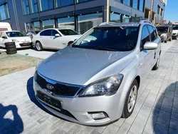 Kirunasilber met. Gebraucht 2011 Kia Ceed Sportswagon Vision Kombi | 7.900 € (Teuer)