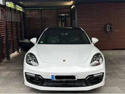Weiß Gebraucht 2019 Porsche Panamera Limousine | 52.900 €