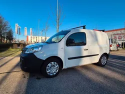 Weiß Gebraucht 2017 Renault Kangoo Van / Kleinbus | 7.299 € (Guter Preis)