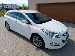 Weiß Gebraucht 2014 Hyundai i40 Comfort Kombi | 6.999 € (Fairer Preis)