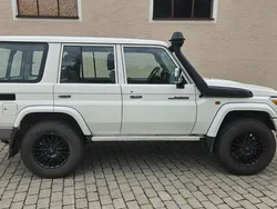 Weiß Gebraucht 2020 Toyota Land Cruiser SUV | 55.999 €