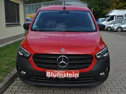 Rot Gebraucht 2022 Mercedes Citan 112 Van / Kleinbus | 14.495 € (Superpreis)