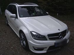 Weiß Gebraucht 2014 Mercedes C63 AMG AMG Kombi | 34.700 €