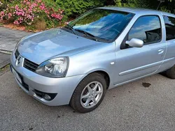 Silber Gebraucht 2008 Renault Clio II Campus Limousine | 1.950 € (Fairer Preis)