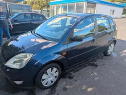 Blau Gebraucht 2002 Ford Fiesta Kleinwagen | 750 € (Fairer Preis)