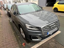 Grau Gebraucht 2018 Audi Q2 Sport SUV | 20.900 € (Fairer Preis)