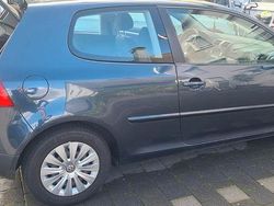 Blau Gebraucht 2007 VW Golf V Comfortline Kombi | 2.600 € (Guter Preis)