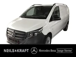Arktikweiß Gebraucht 2024 Mercedes Vito Van / Kleinbus | 48.880 €