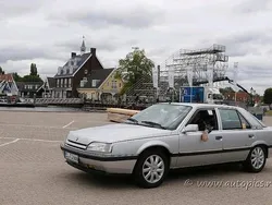 Silber Gebraucht 1989 Renault R25 Limousine | 2.300 €