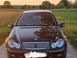 Schwarz Gebraucht 2006 Mercedes C200 Coupé | 3.600 € (Etwas zu teuer)