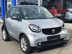 Silber Gebraucht 2017 Smart ForTwo Coupé Coupé | 12.990 € (Fairer Preis)