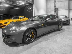 Grau Gebraucht 2012 Ferrari FF | 157.450 € (Superpreis)