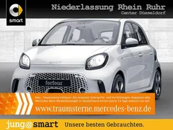 Weiß Gebraucht 2021 Smart ForFour Electric Drive Passion Limousine | 10.390 € (Fairer Preis)