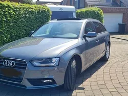 Grau Gebraucht 2015 Audi A4 Ambiente Kombi | 12.700 € (Fairer Preis)