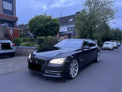 Schwarz Gebraucht 2015 BMW 750L Limousine | 20.500 €