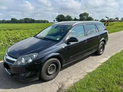 Schwarz Gebraucht 2010 Opel Astra Kombi | 3.500 € (Guter Preis)