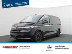 Schwarz (deep black perleffekt) Gebraucht 2024 VW Multivan Style Van | 63.981 € (Teuer)