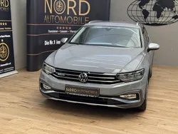 Mondsteingrau Gebraucht 2022 VW Passat Alltrack Kombi | 29.699 € (Superpreis)