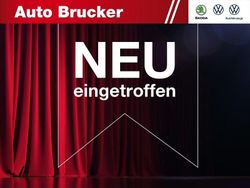 Weiss Gebraucht 2022 VW T-Roc Cabriolet R-line Cabrio | 29.920 € (Etwas zu teuer)