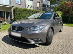 Grau Gebraucht 2015 Seat Leon Style Limousine | 10.590 € (Fairer Preis)