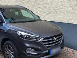 Braun Gebraucht 2017 Hyundai Tucson SUV | 15.999 € (Etwas zu teuer)
