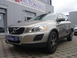 Grau Gebraucht 2011 Volvo XC60 Summum SUV | 12.000 € (Fairer Preis)
